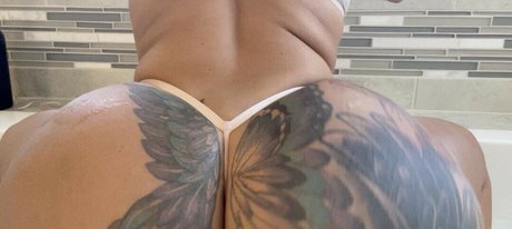 Me Gan_ pornographic model picture