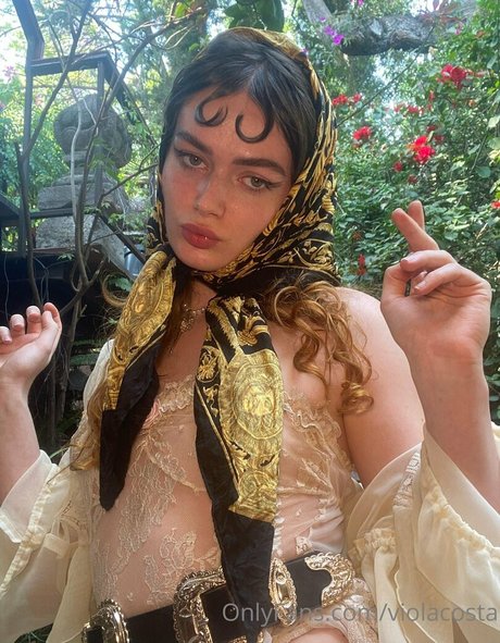 floraauclair art actress images