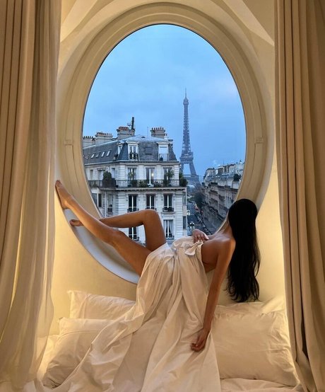 Baek Si Young pretty pornstar pics