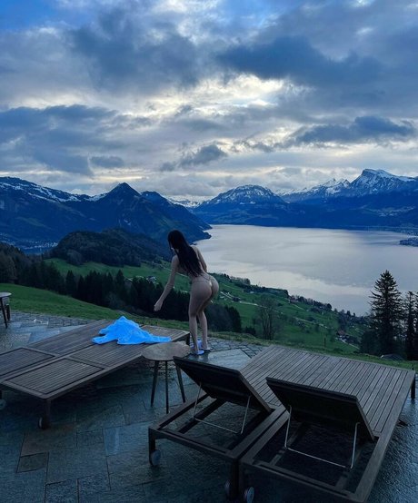 Baek Si Young nudes pornstar archive