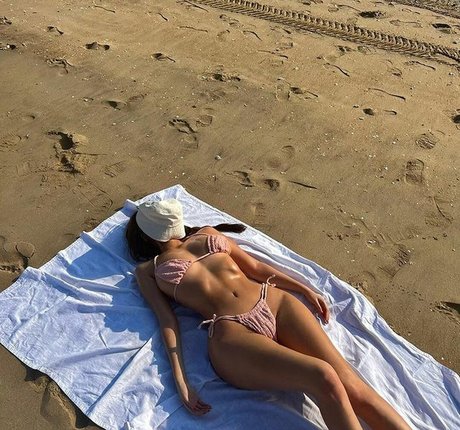 Baek Si Young pornstar free pic