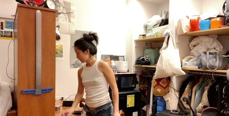 ehmbies nice model pic