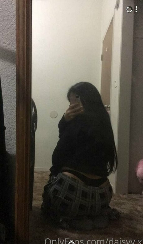 Daisyy x beautiful model archive