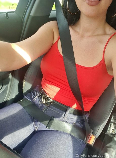 audiop rn pretty model pic