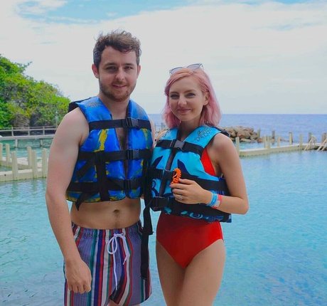 LDShadowLady high quality star photos