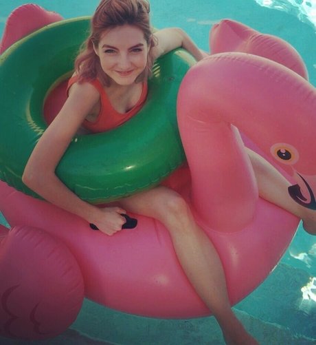 LDShadowLady star adult pictures