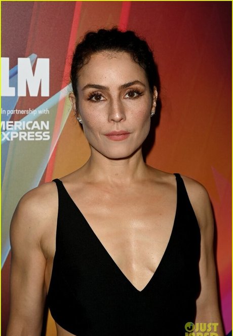 Noomi Rapace pornstar beautiful pic