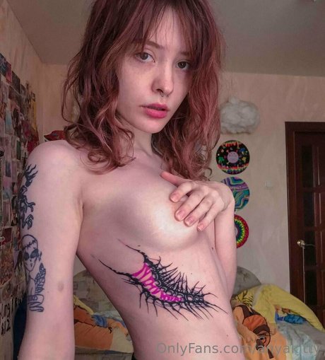 anyakitty nice model image