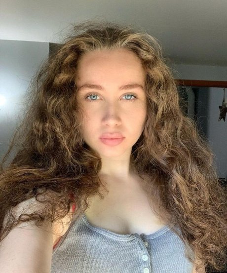 Alyssa Cleversey nudes pornstar image