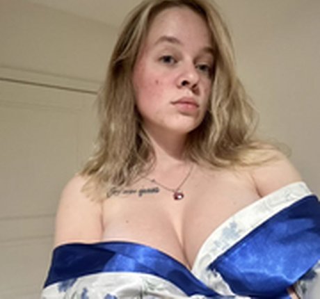 Dog Queen art actress pictures