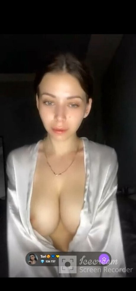 _Tornadi_ high quality actress picture