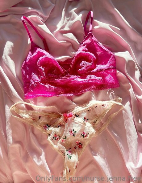 nurse jenna free naked pornstar photos