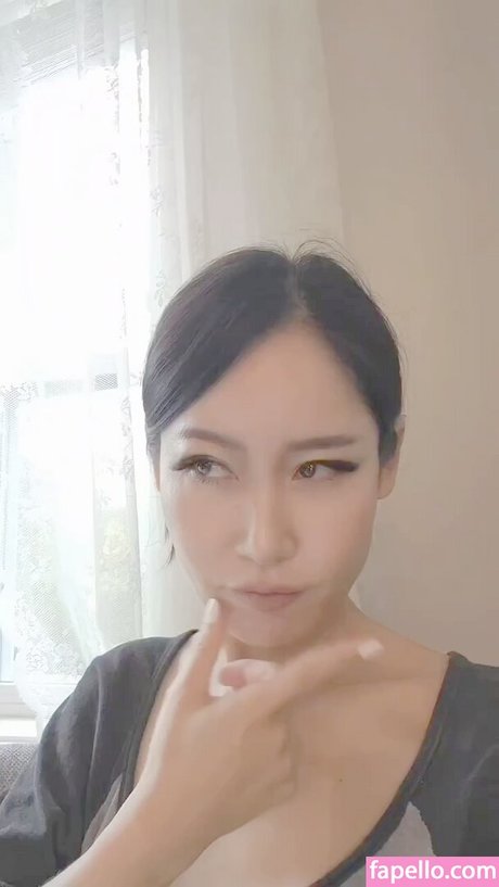 msdongan hot actress pics