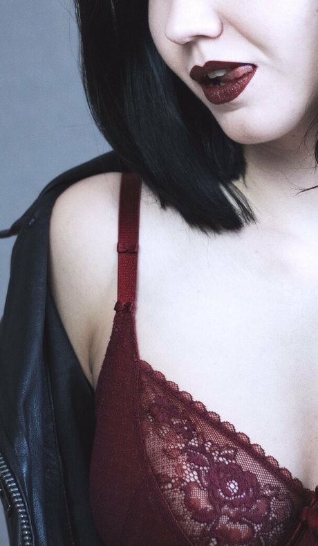 Chloe Ventura hot model gallery