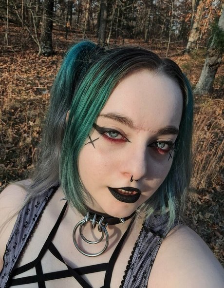 Izzysweettart sex star photos