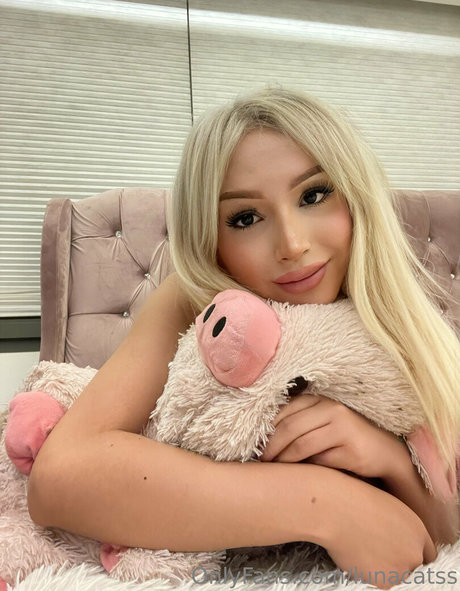 lunacatss nice actress galleries