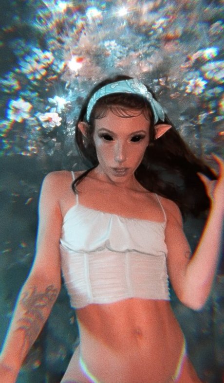 Ellecakes model pretty archive