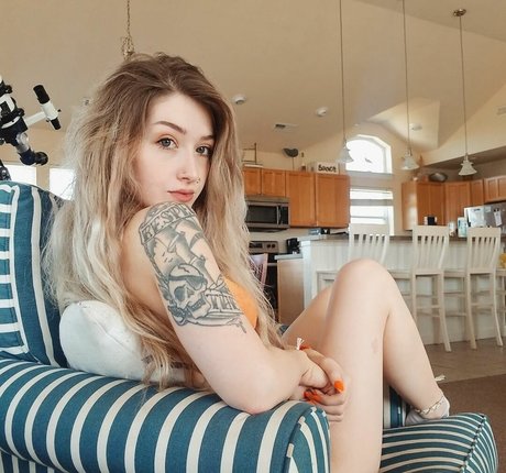 Christa Panek star beautiful picture