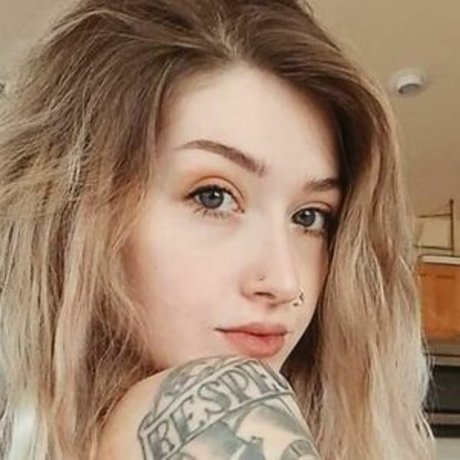 Christa Panek hd actress gallery