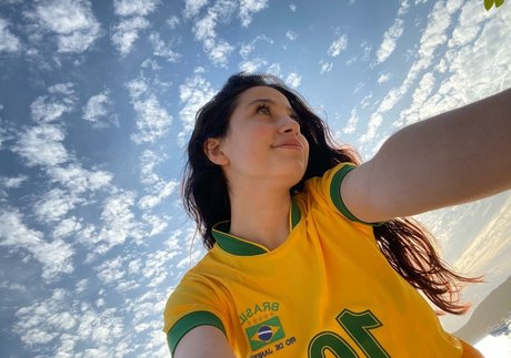 Milagros Seghi nudes model gallery