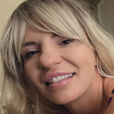 Tori Hendricks star beautiful images