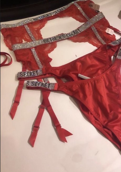 Charlotte Winslow naked star archive