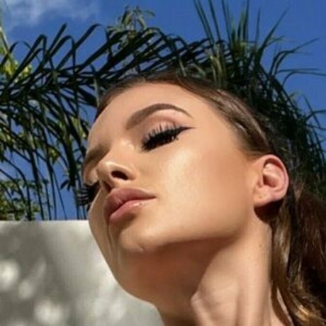 Mandy K art pornstar archive