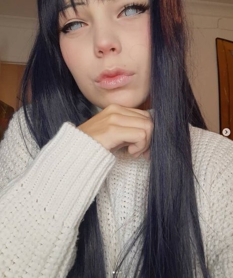 Taell free model image