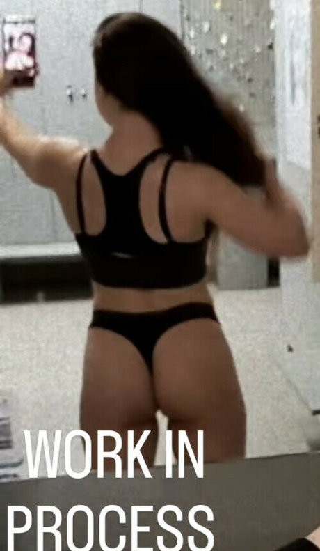 Yulka Tochka model hot img