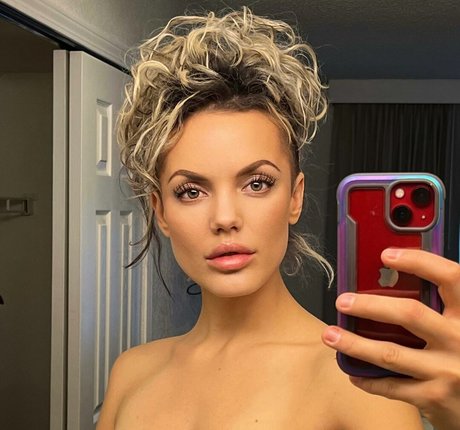 Thea Ulrich free pornstar archive