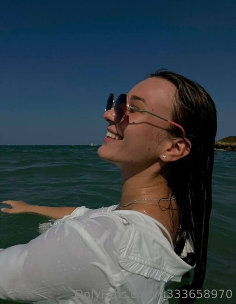 annie aa free actress image