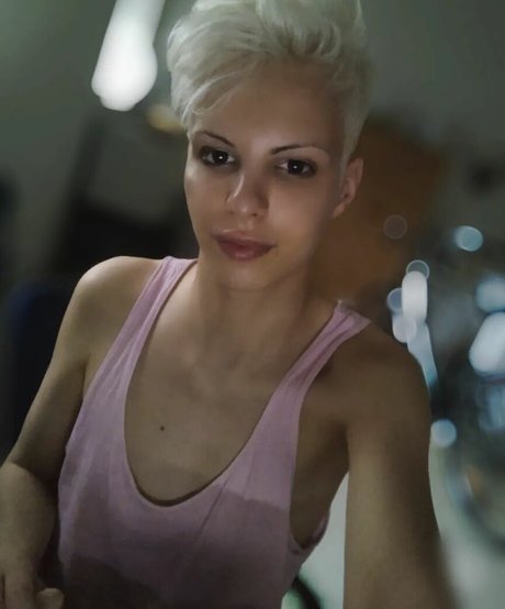 Blonditwink star nudes pics