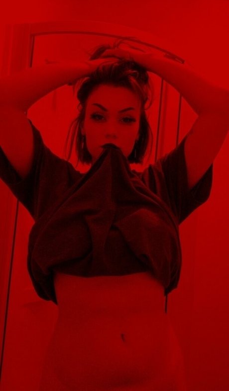 maeeparfait sex model archive