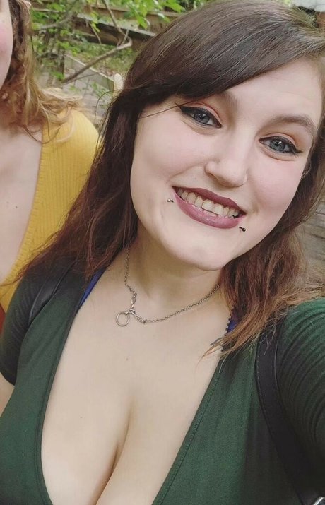 evrydayswdnsday model beautiful archive