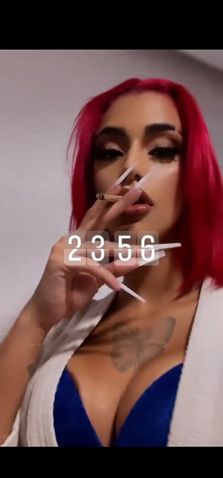 Azzy MC naked star images