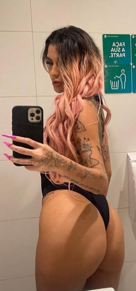 Azzy MC pornstar nude archive