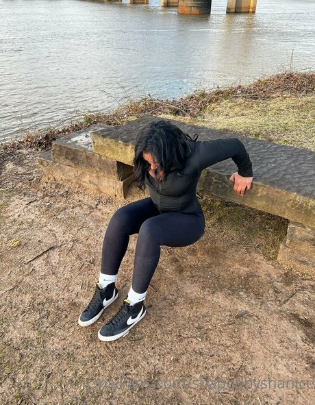 shapedbyshanice naked model pictures