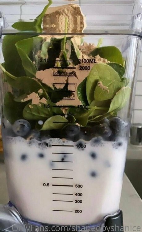 shapedbyshanice star sexy pics