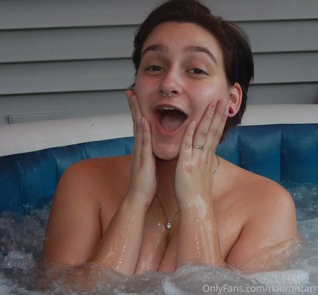 naomistarr erotic pornstar pictures