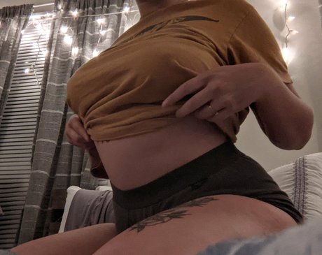 naomistarr xxx actress gallery