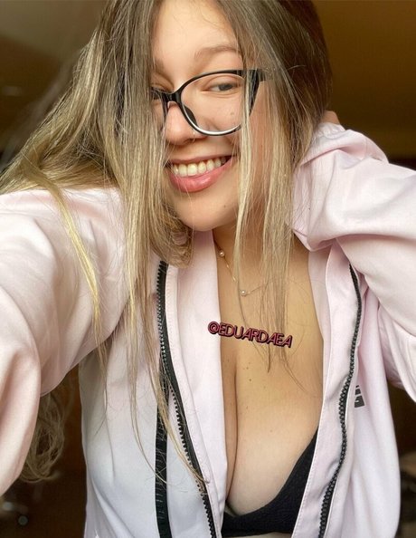 eduardafree hot model images