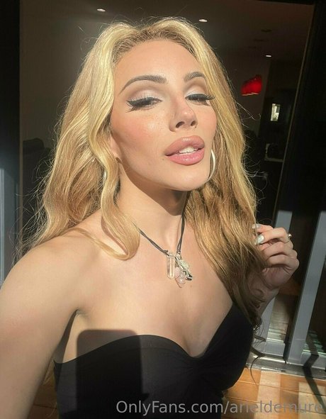 arieldemure pornographic model gallery