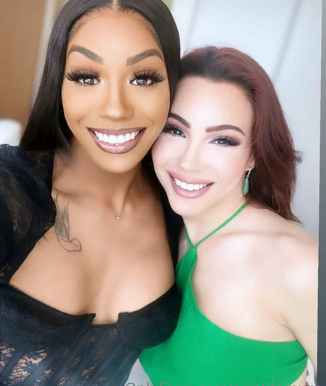 arieldemure model nudes galleries