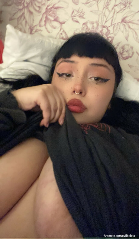 Evilbebita porn star image