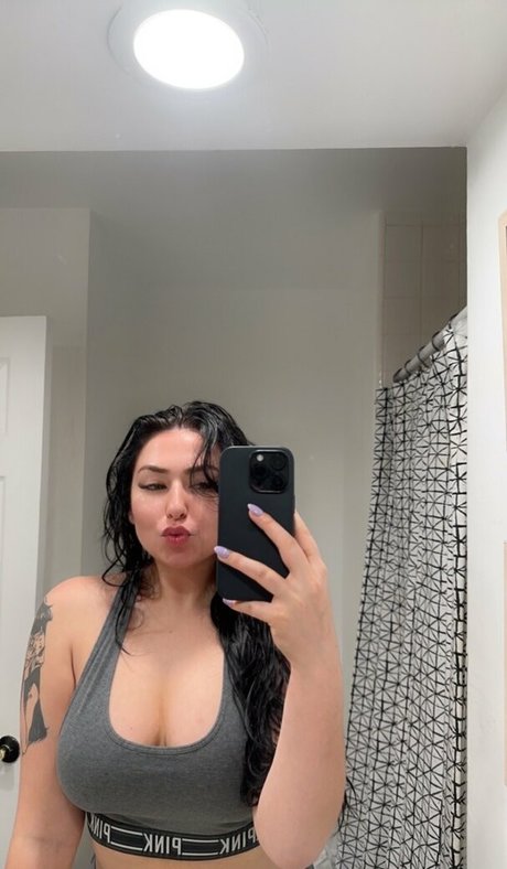 hungry4moore perfect actress pictures