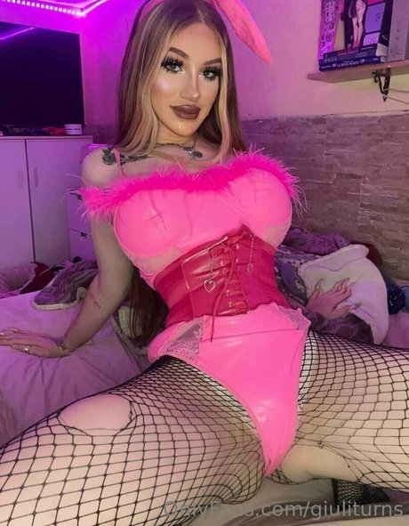giuliturns pornstar beautiful image