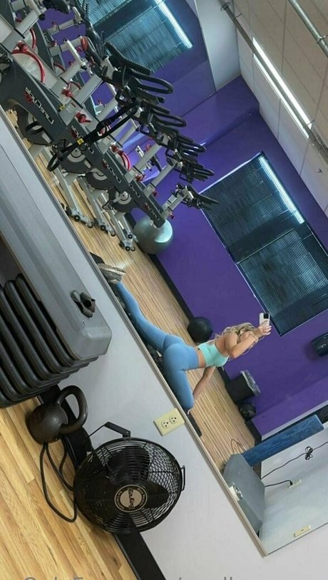 noelleeexoxo pornstar xxx photo