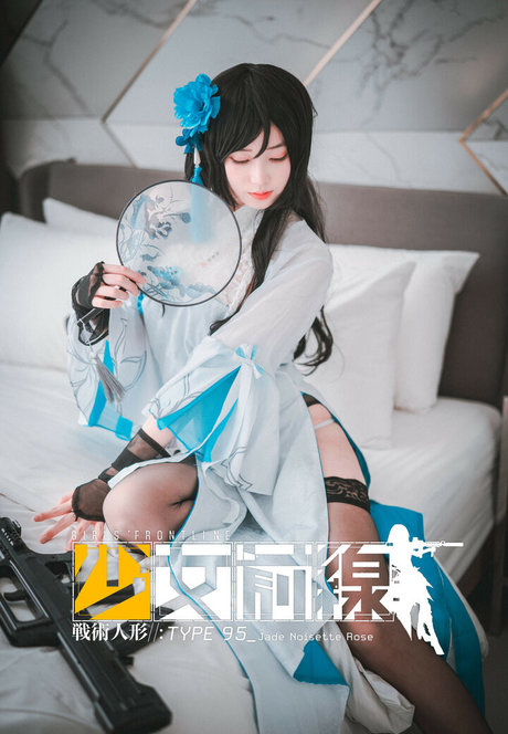 bambi jesuis naked model pics