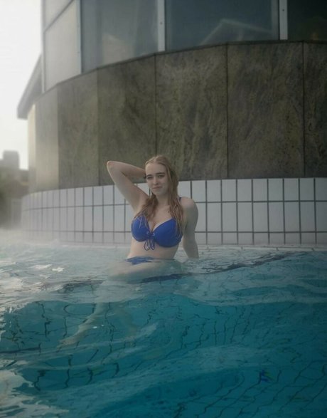 dorfblondie Profile pic