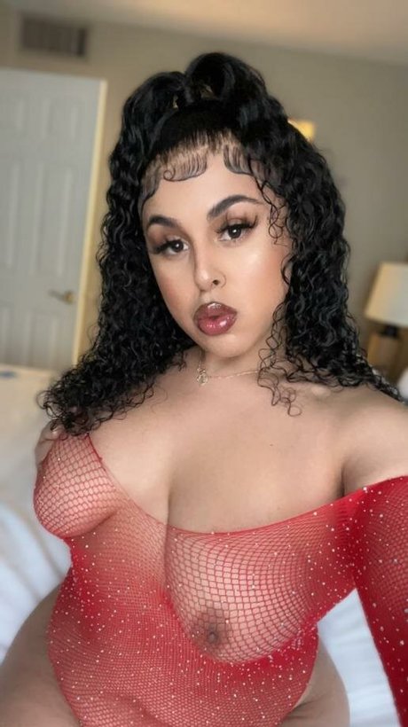 foreignb18 naked model photo